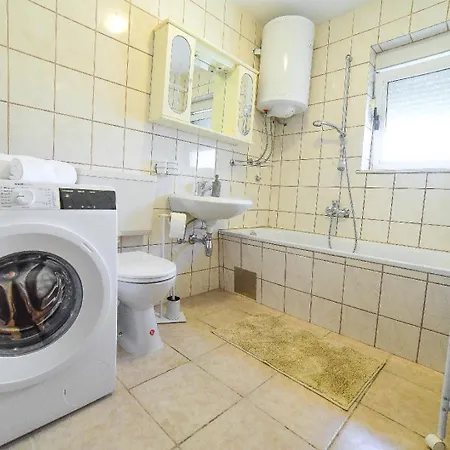 Appartement Lara Sinj